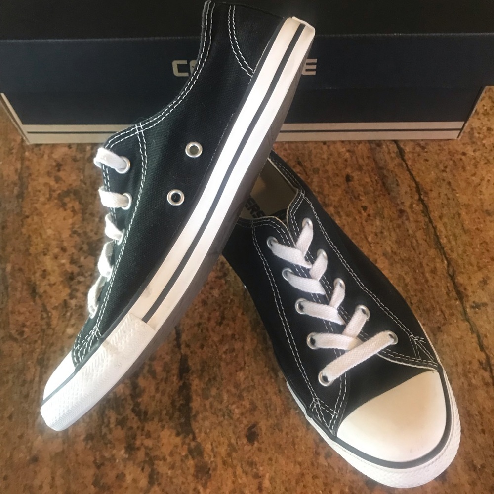 🌸 Converse low tops slim style
